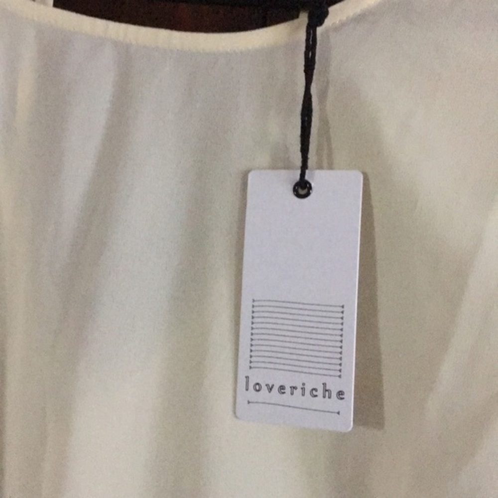 LOVE RICHE Ivory bell sleeves top - Picture 7 of 7